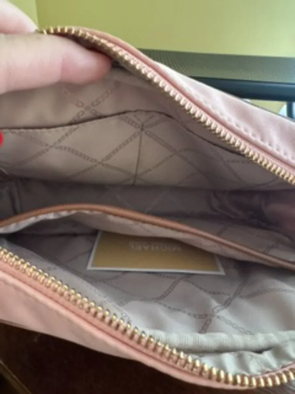Michael Kors Jet Set Charm Crossbody Bag